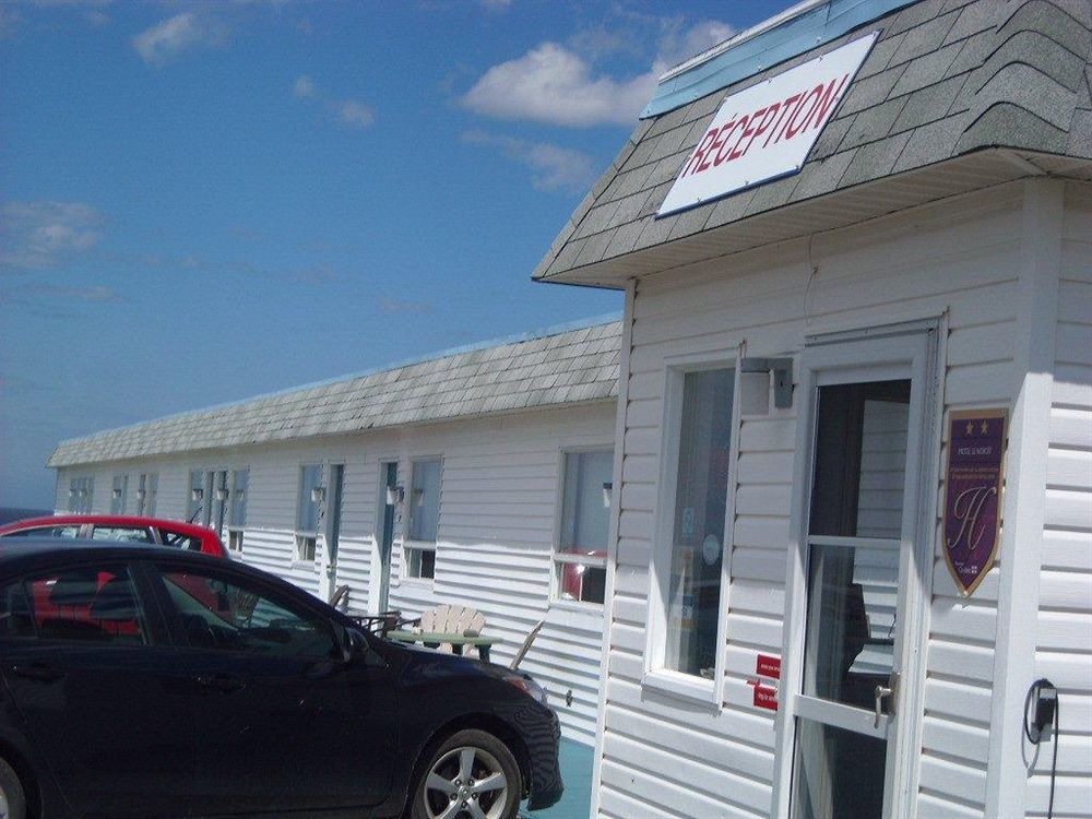 Motel Le Noroit L'Anse-au-Griffon Exterior foto